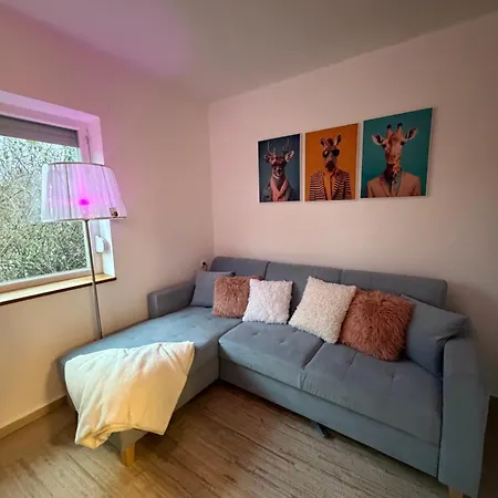 Hillside Apartament *